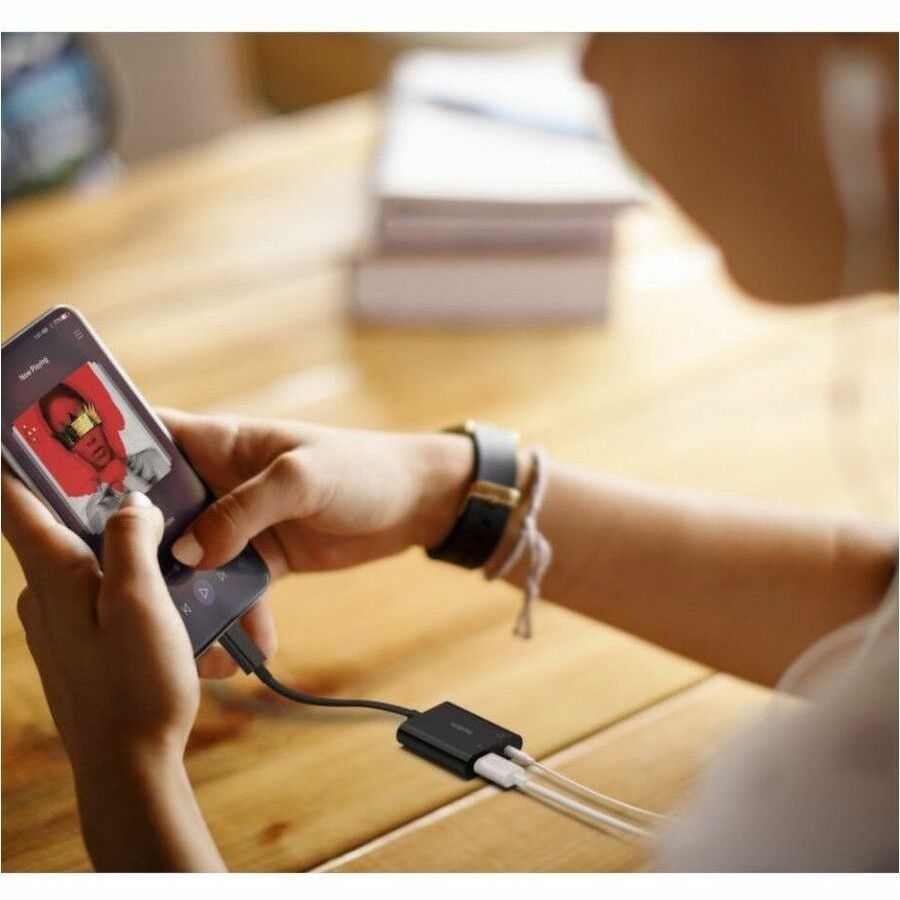 Belkin RockStar 3.5mm Audio + USB-C Charge Adapter - NPA004btWH